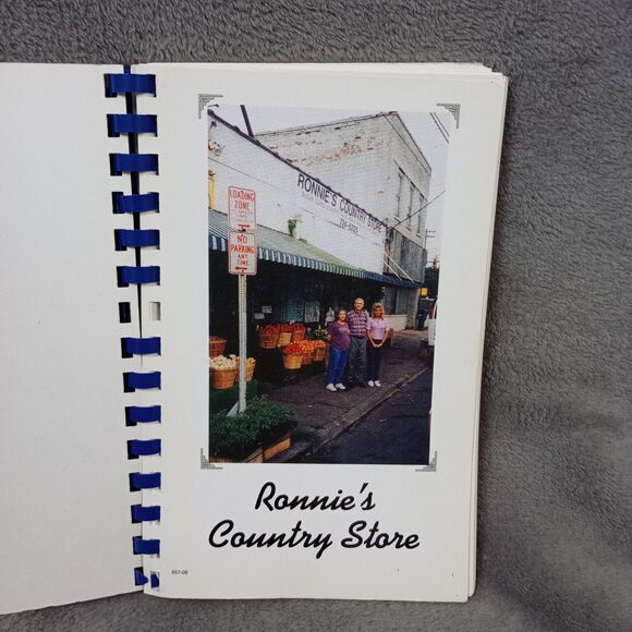 Ronnie's Country Store Cookbook Winston-Salem, NC 2008 Spiral Rare Maya Angelou - Picture 2 of 10